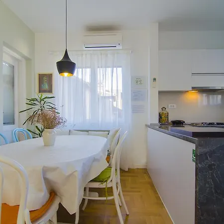 마에스트로 이스타르스카 아파트먼트